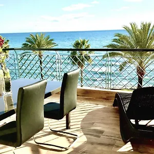 Mi Capricho B17 Beachfront Apartment Sitio de Calahonda